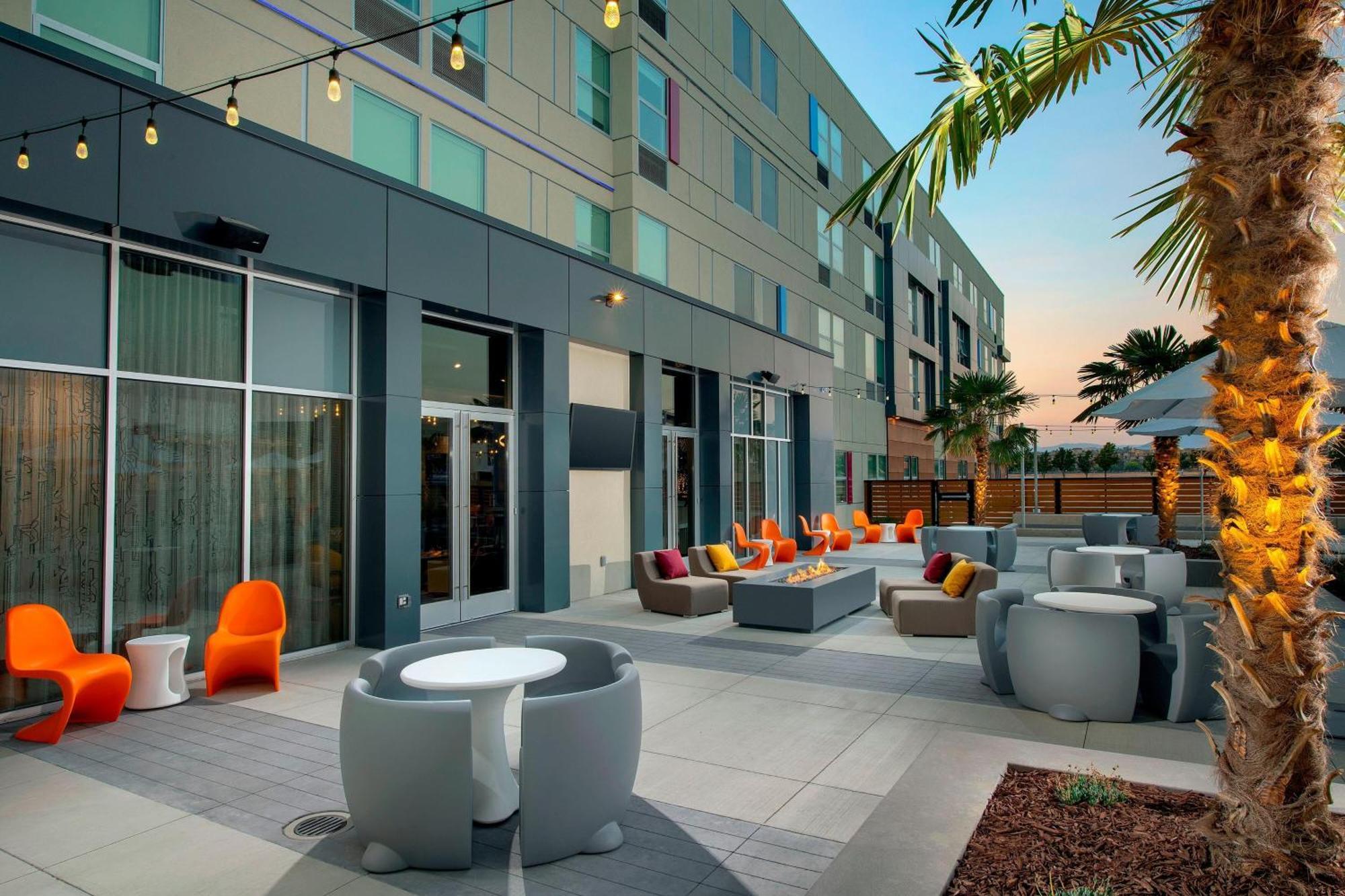 Отель Aloft Dublin-Pleasanton Экстерьер фото