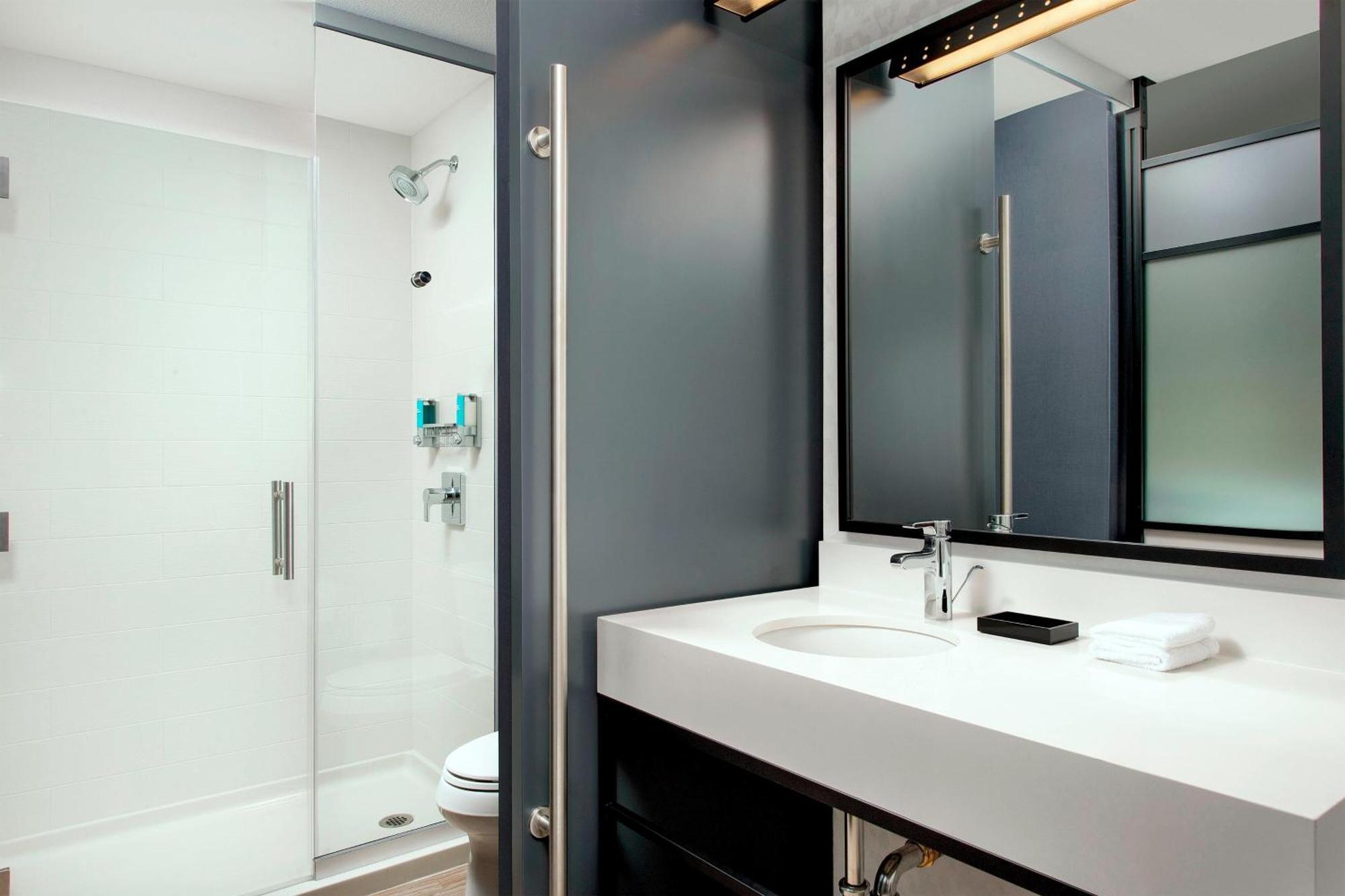 Отель Aloft Dublin-Pleasanton Экстерьер фото