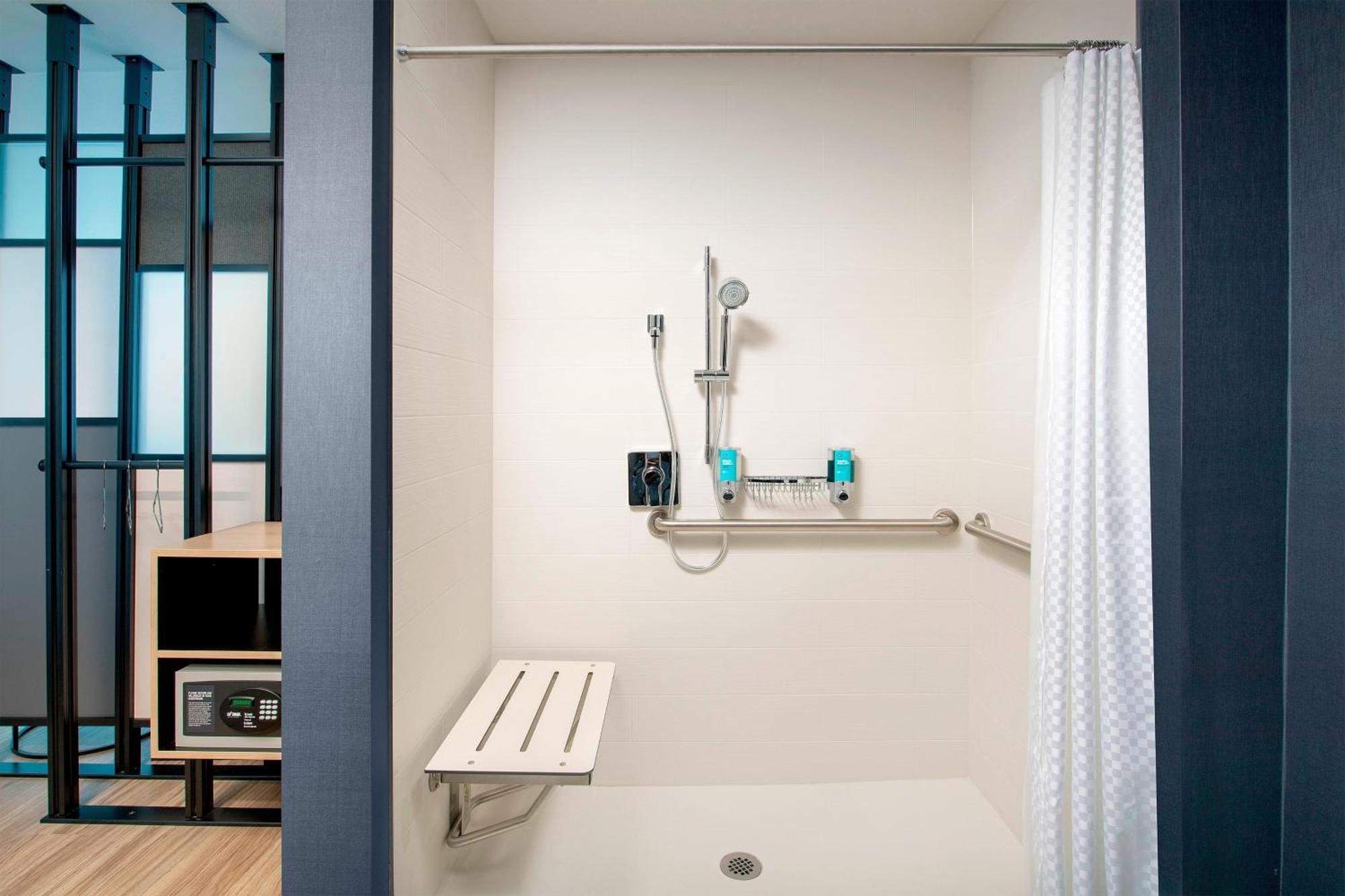 Отель Aloft Dublin-Pleasanton Экстерьер фото